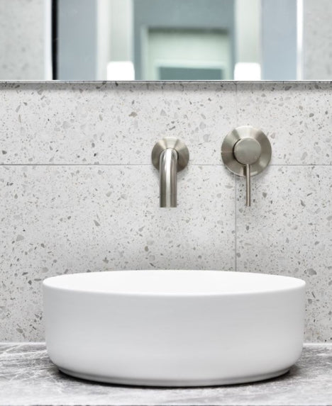Meir UK Bath Waste with Overflow - PVD Brushed Nickel (SKU: MP04-O-PVDBN) Image - 7