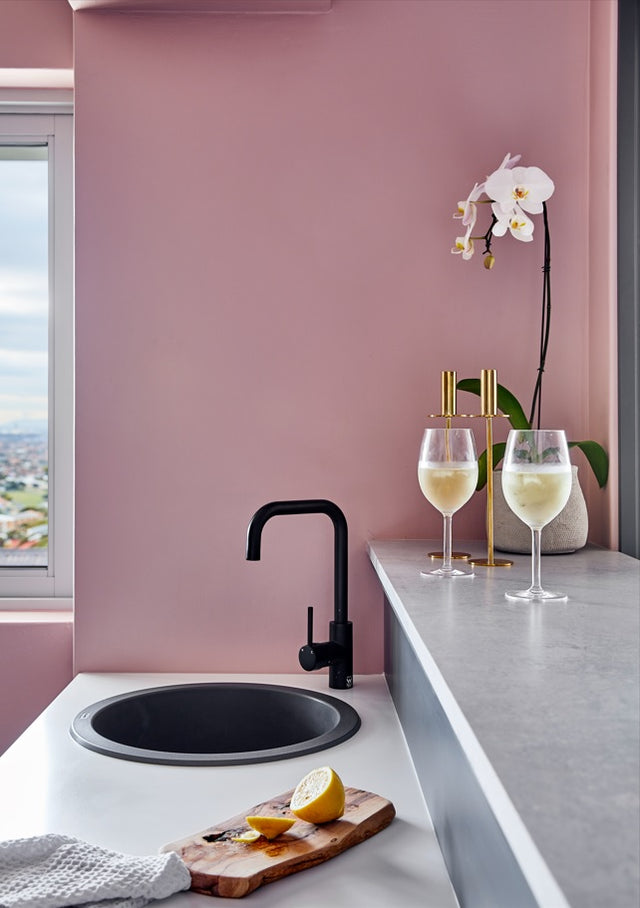 Meir Round Kitchen Mixer Tap - Matte Black (SKU: MK02) Image - 4